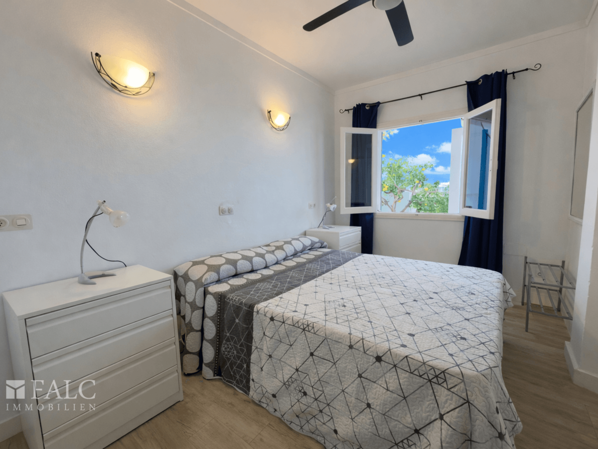 Schlafzimmer 1