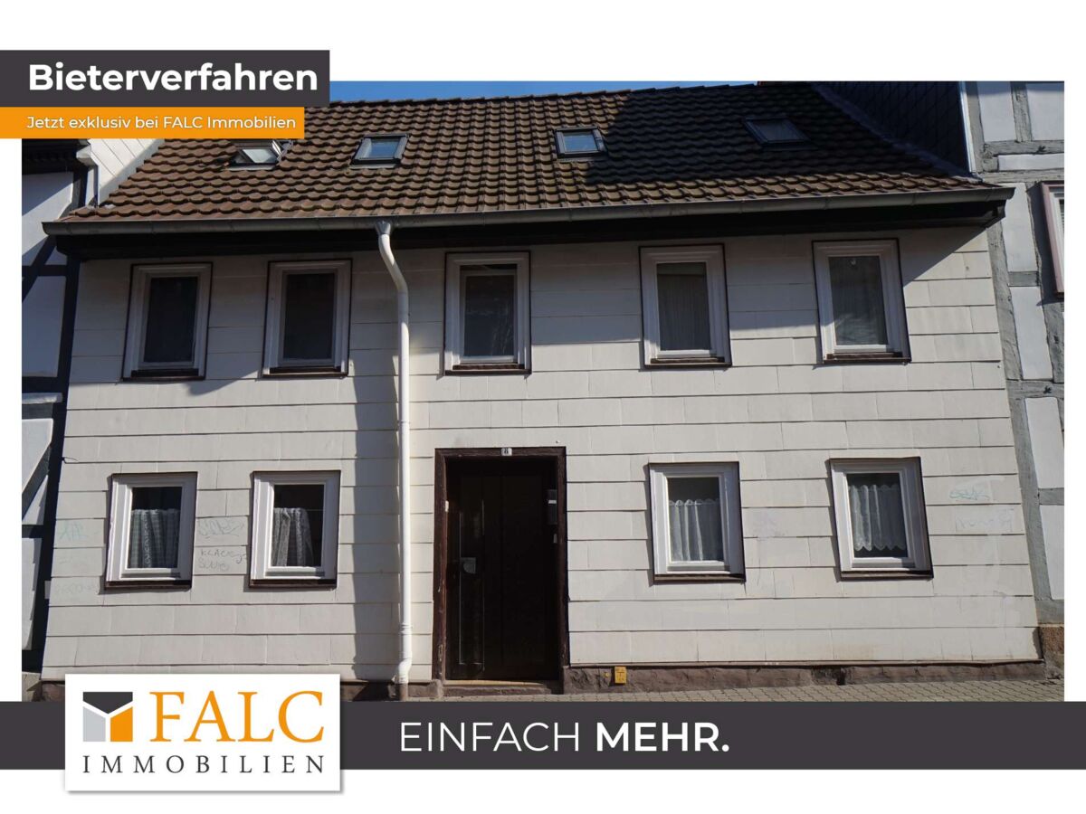 Blick von der Strasse 1