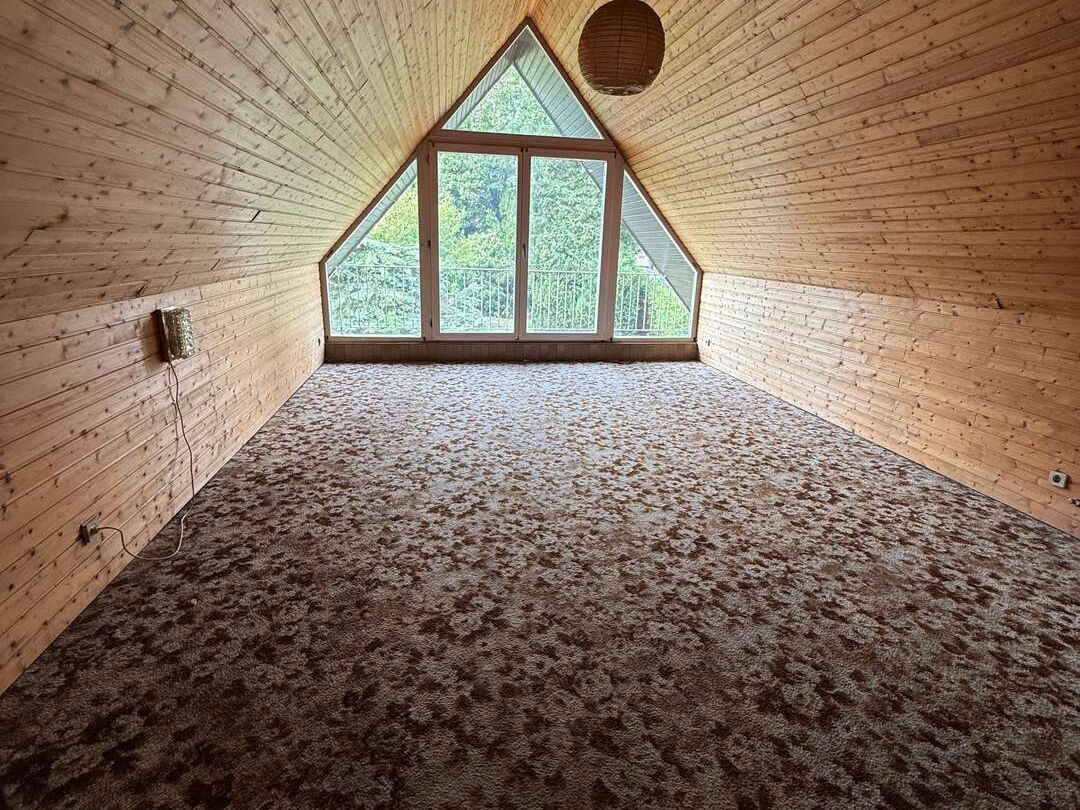 Schlafzimmer mit eignenden Badezimmer 
