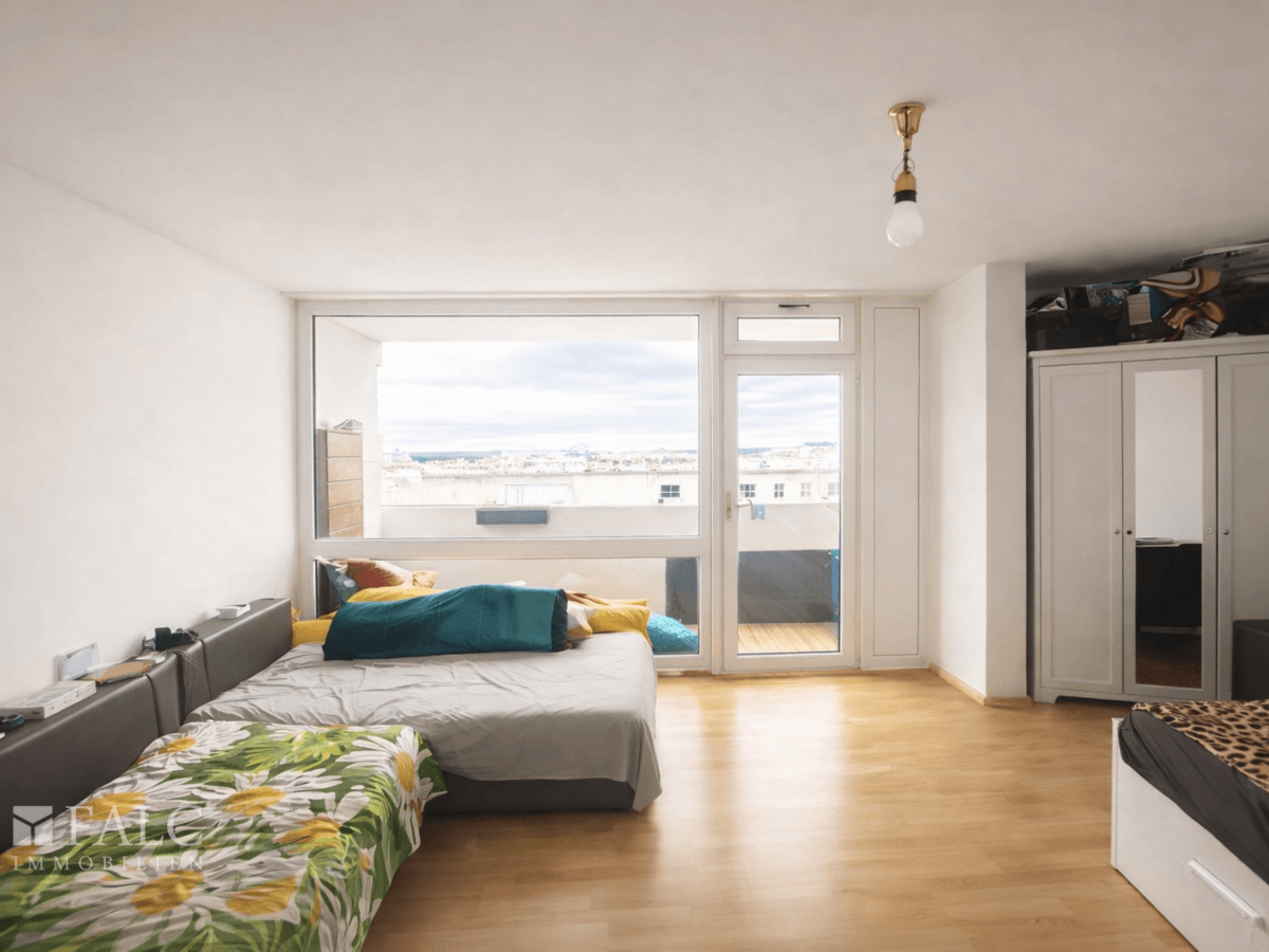 Wohn- und Schlafzimmer
