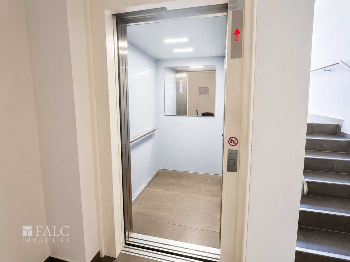 Fahrstuhl in Ihre neue Wohnung!