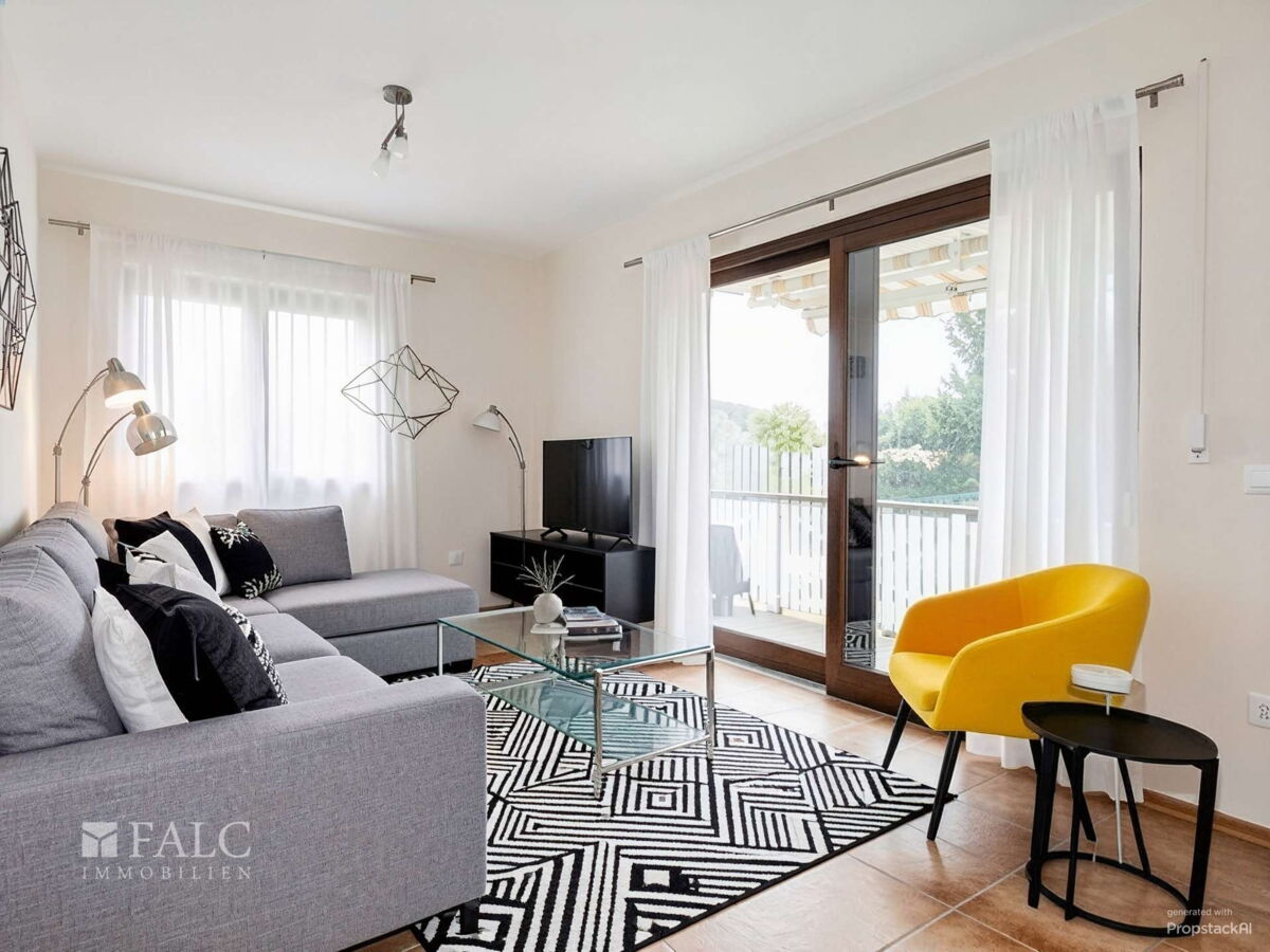 EG: Wohnzimmer, Süd-Loggia-Balkon, KI-bearbeitet