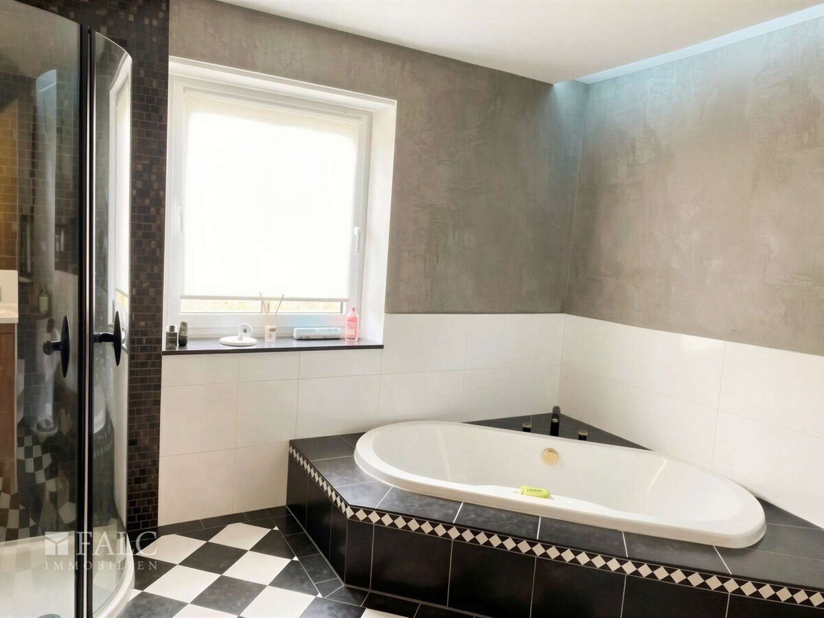 Badezimmer - (KI generiert)