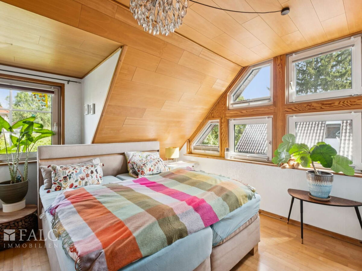 OG Schlafzimmer 1