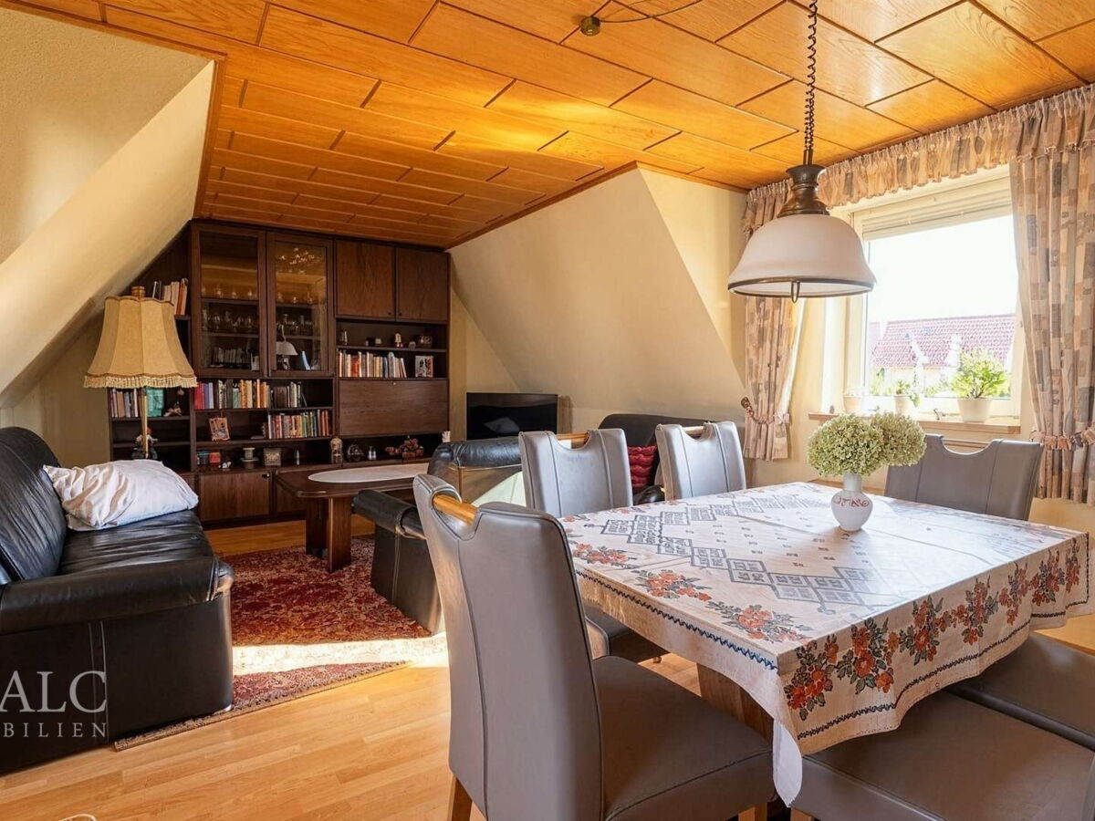 Einliegerwohnung Wohnzimmer - (KI generiert)