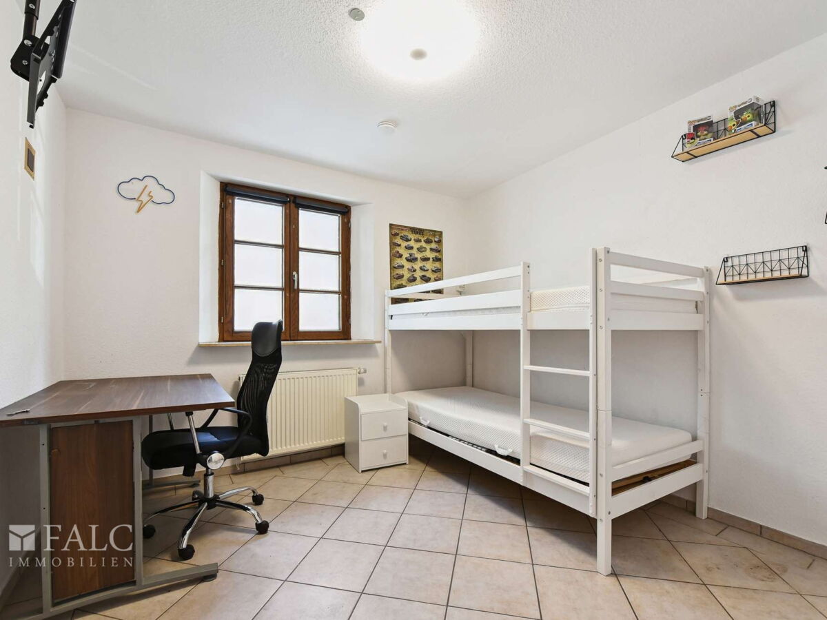 Kleineres Schlafzimmer