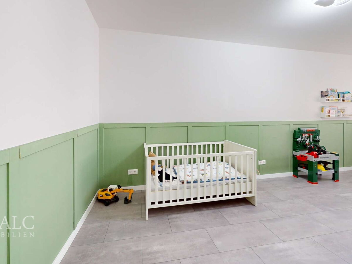 Vorderhaus_Wohnung 1_EG Kinderzimmer