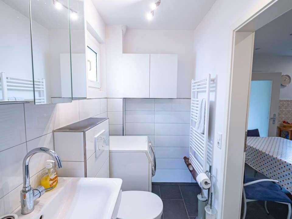 Badezimmer Erdgeschoss (digital bearbeitet)