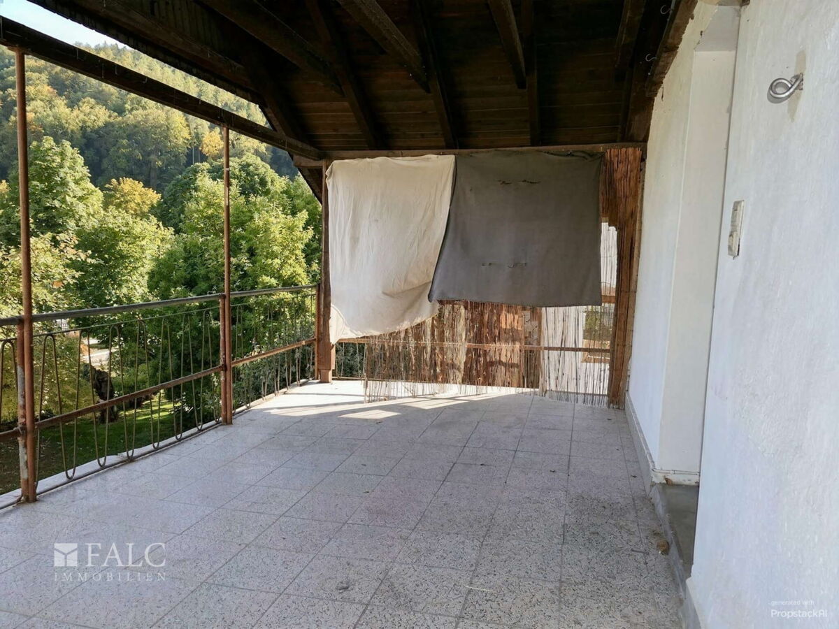 DG: Loggia-Balkon-KI-optimiert