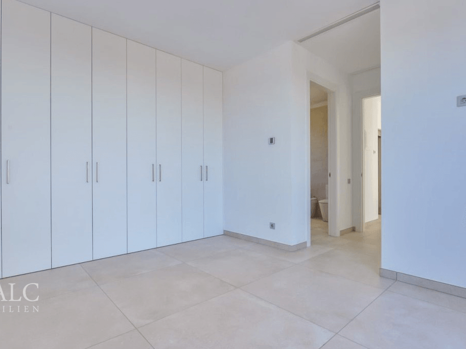 Schlafzimmer / Bedroom / Dormitorio