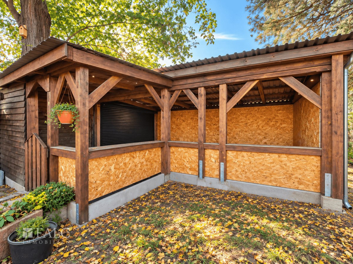 Carport