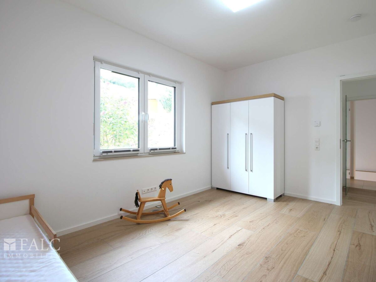 1. Zimmer EG 
