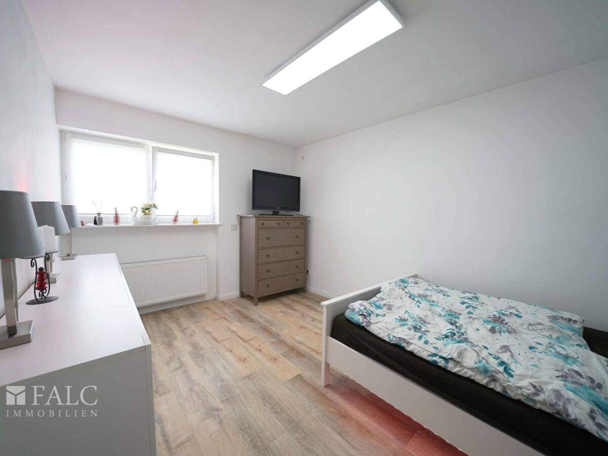 OG Schlafzimmer I