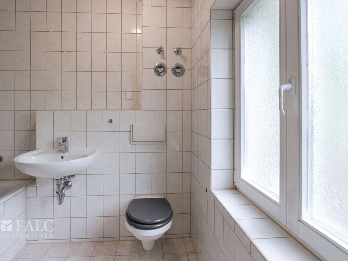 Wohnung 4 - Badezimmer