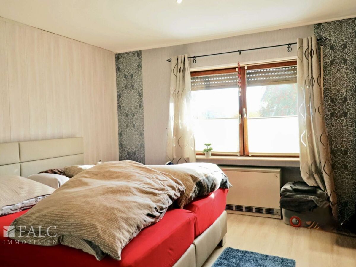 Schlafzimmer, original 