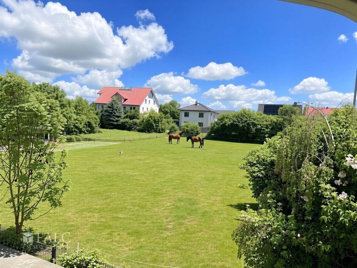 Blick aus dem Badezimmerfenster