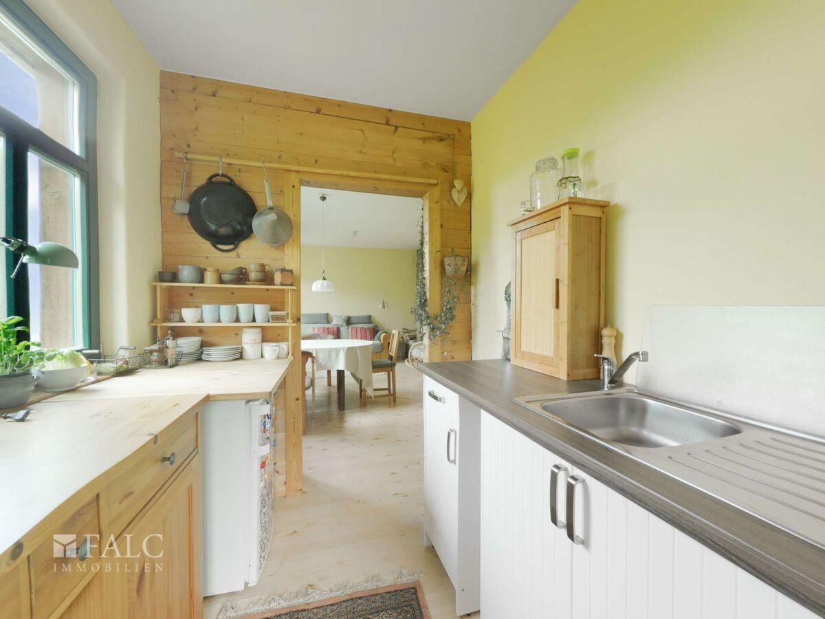 Küche Wohnung 2 OG rechts