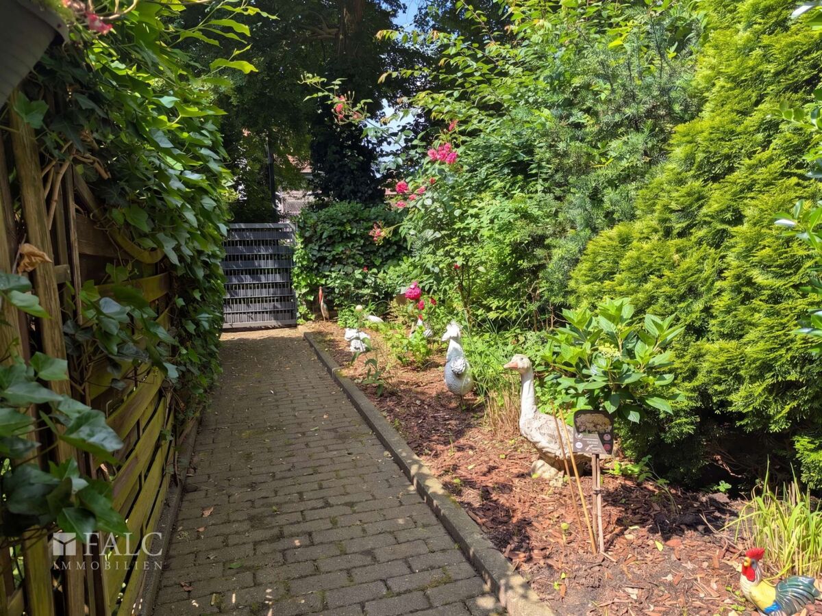 Garten Weg 2