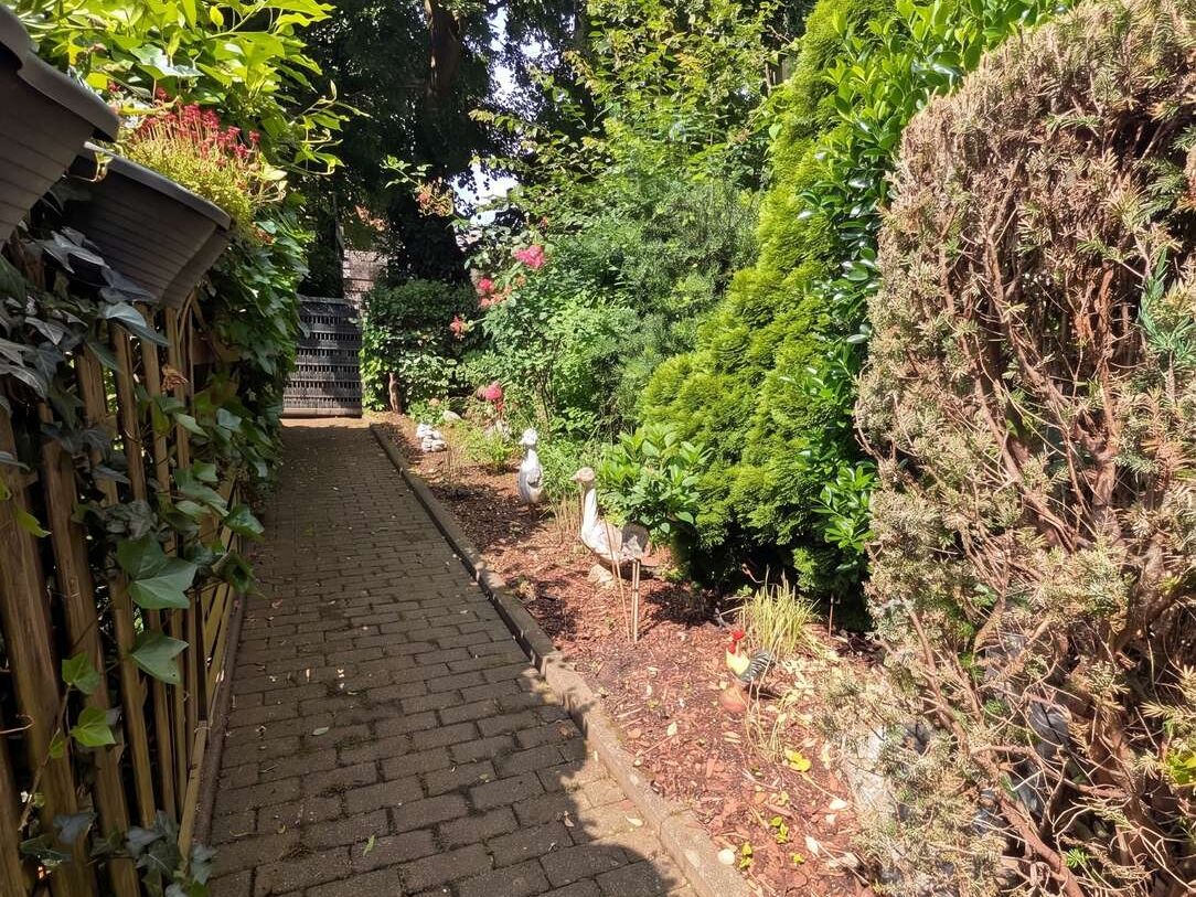 Garten Weg 1