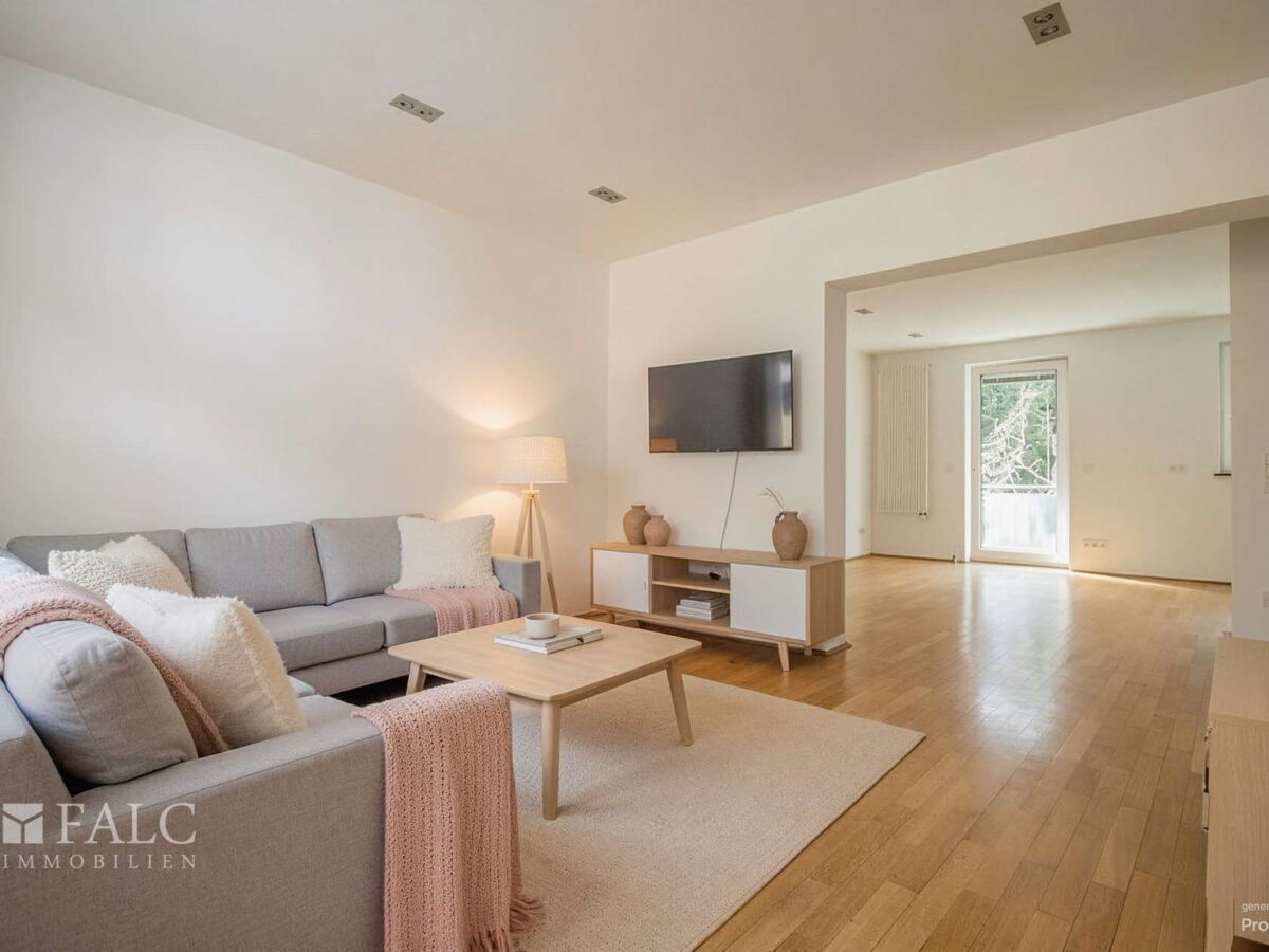 Geräumiges Wohnzimmer - Wohnzimmer, Skandinavisch - (KI generiert)