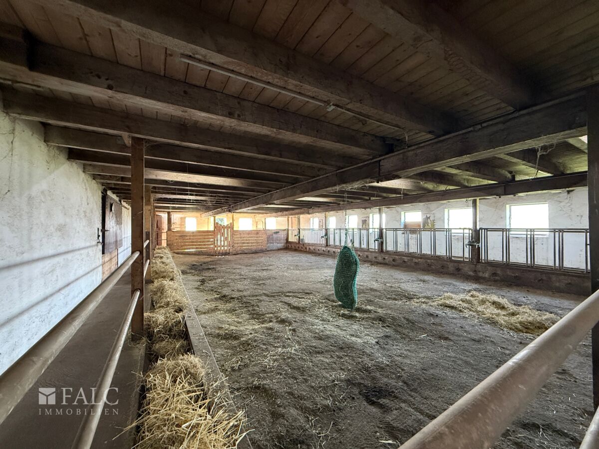 200m2 Offenstall