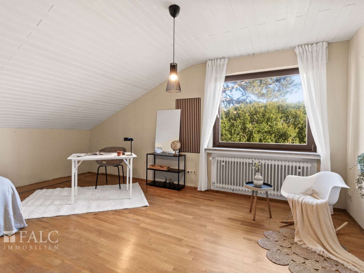 Schlafzimmer DG