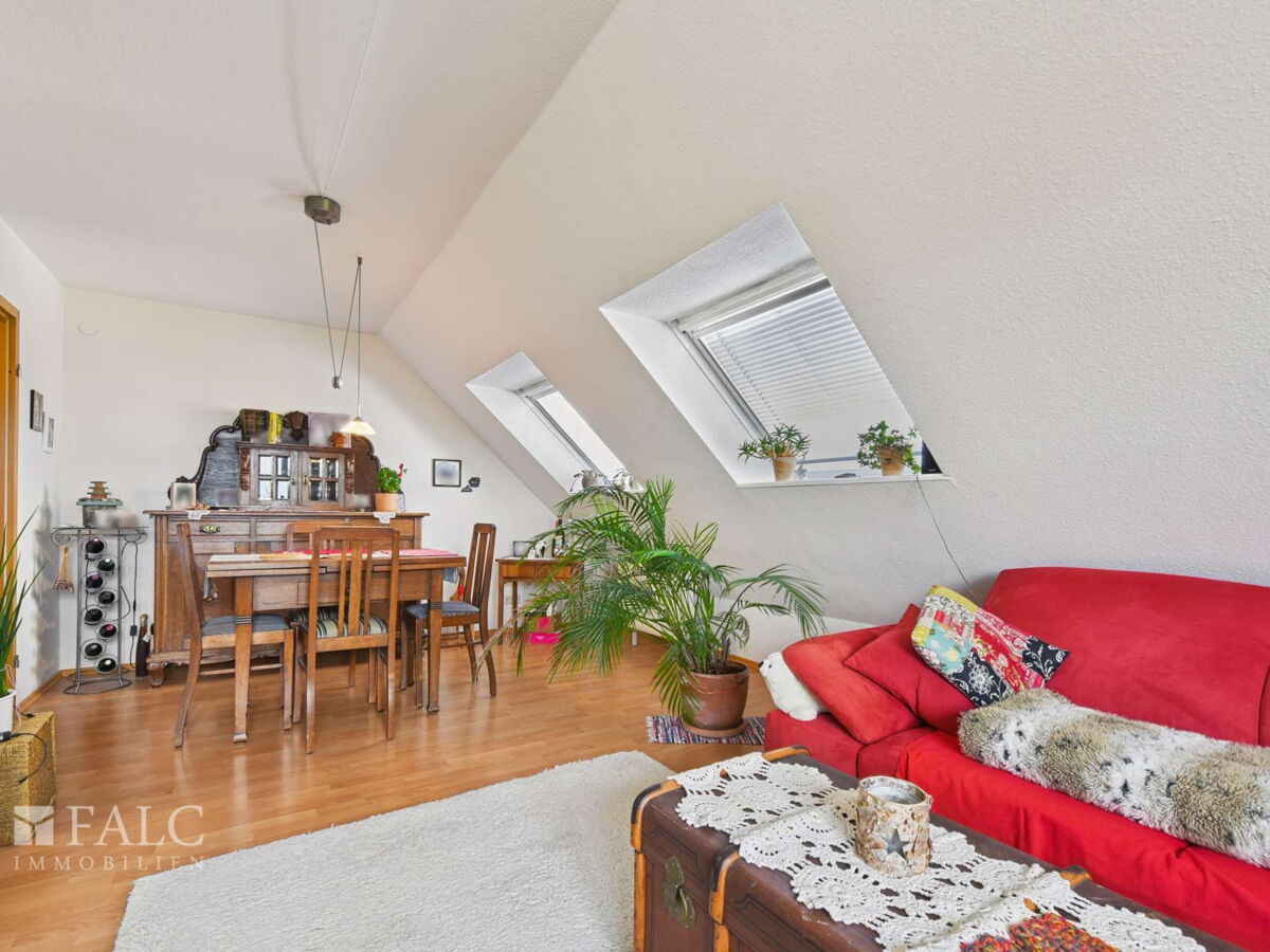Freundliches Wohnzimmer