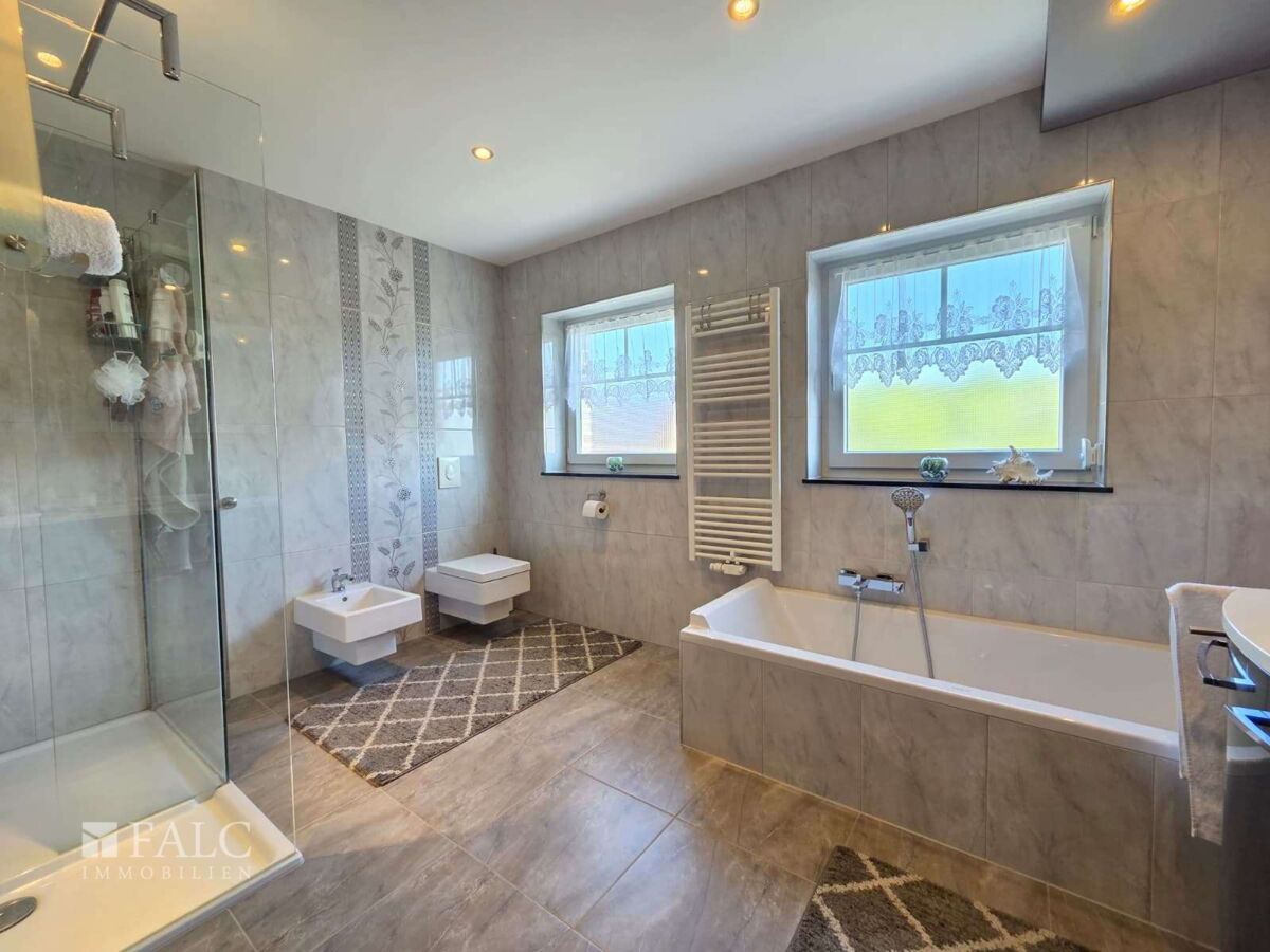 Badezimmer 1.OG