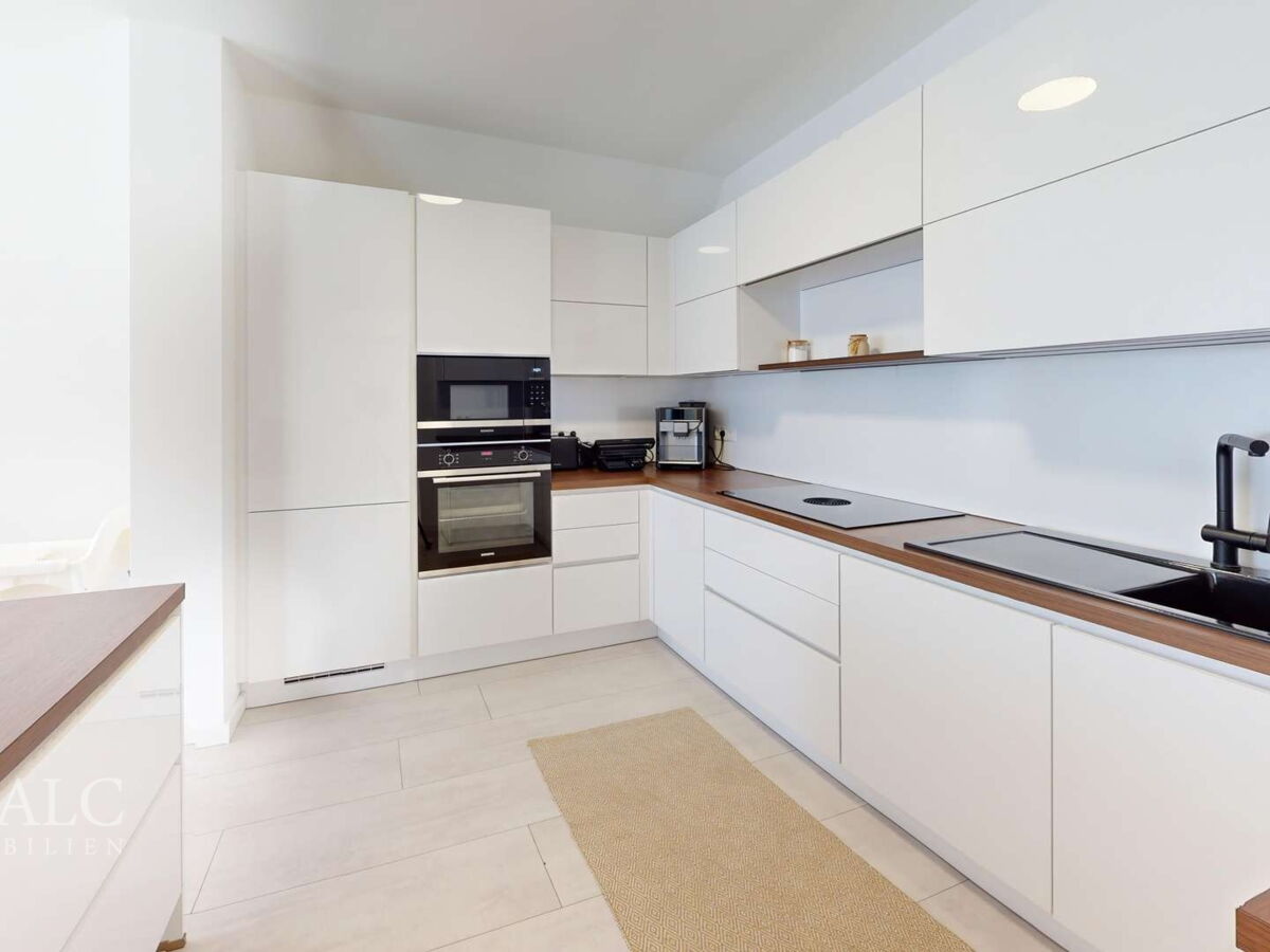 Vorderhaus_Wohnung 2_OG_Küche