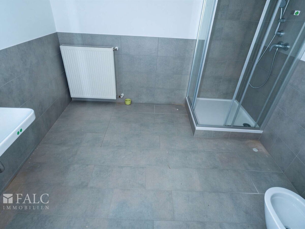 1.OG-rechts-Badezimmer - (KI generiert)