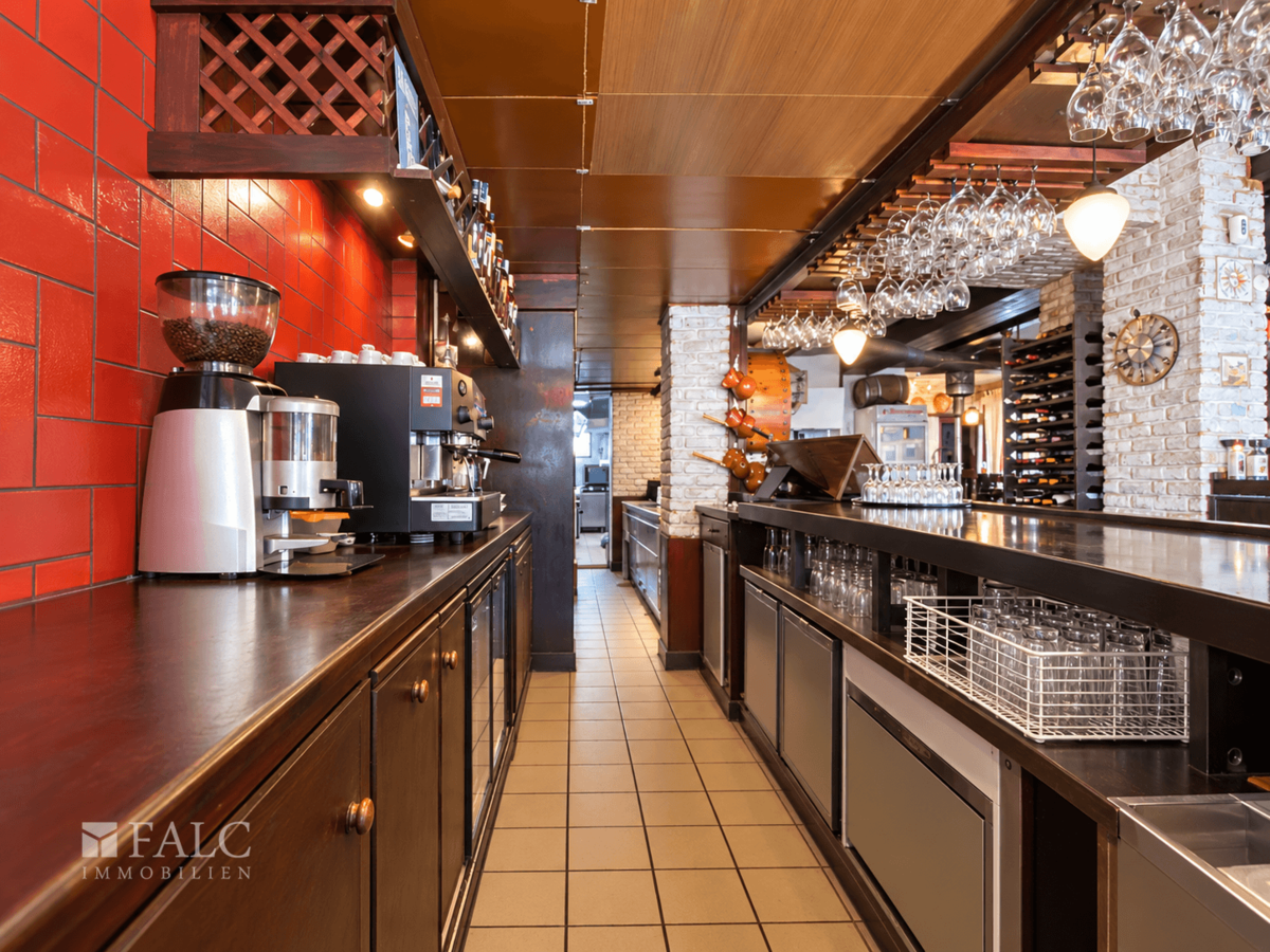 Restaurant – Bar