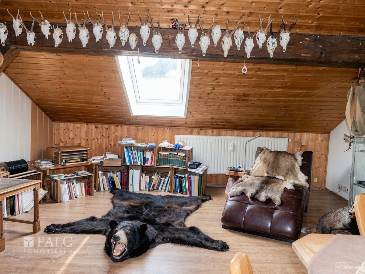 Wohnung 3: DG-Wohnzimmer-1