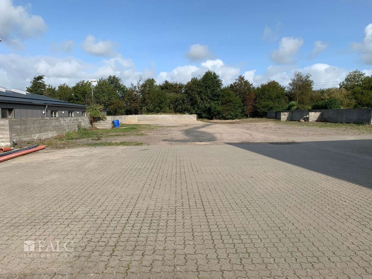Bauplatz für eine Halle oder Lager oder Gewerbe