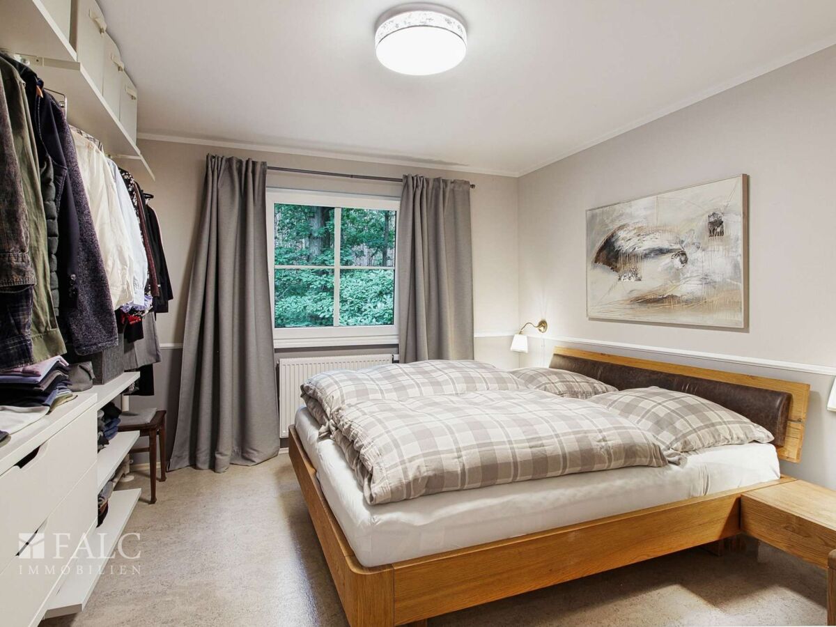 Geräumiges Schlafzimmer
