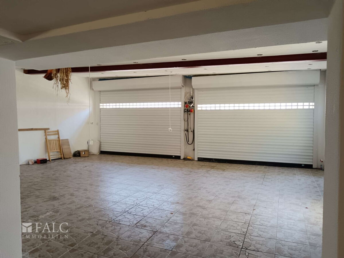Doppelgarage angebaut
