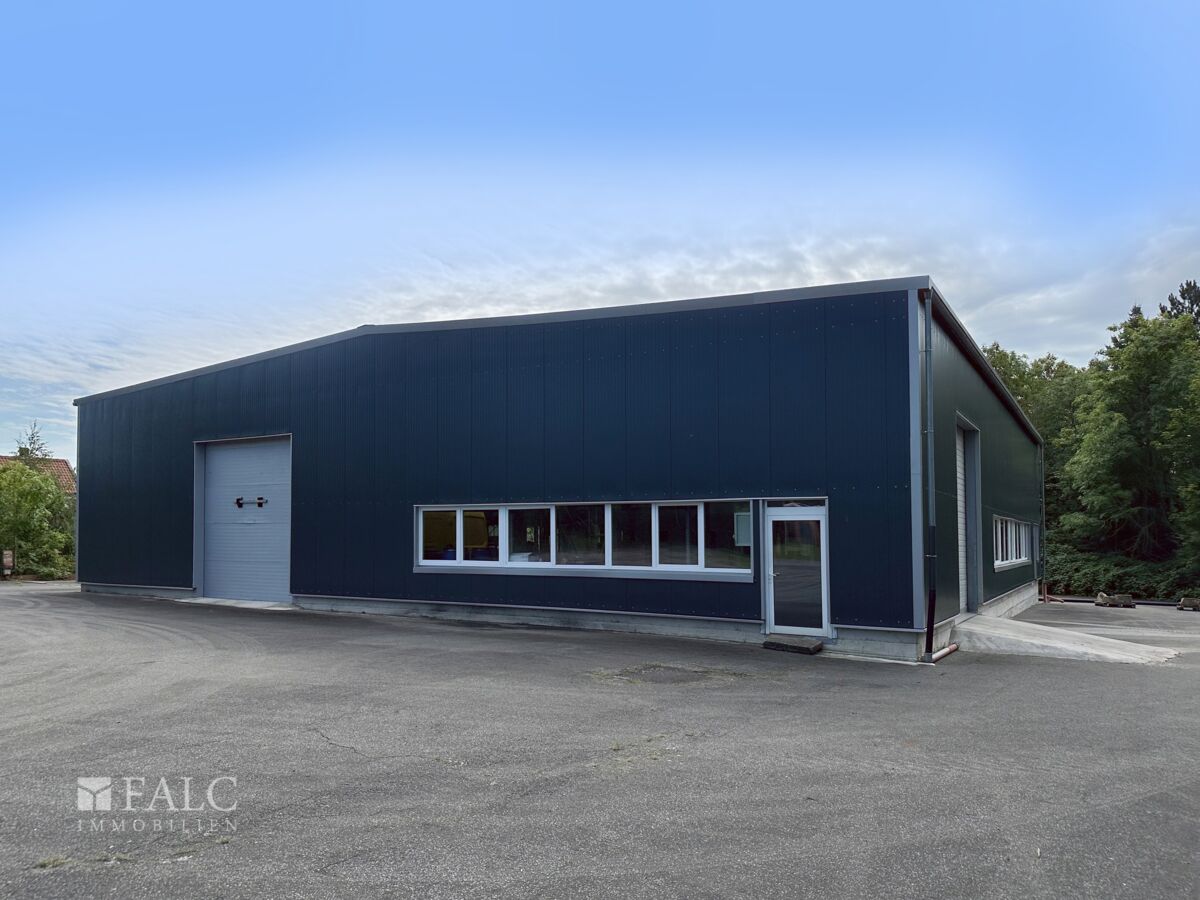 Produktions-/Lagerhalle