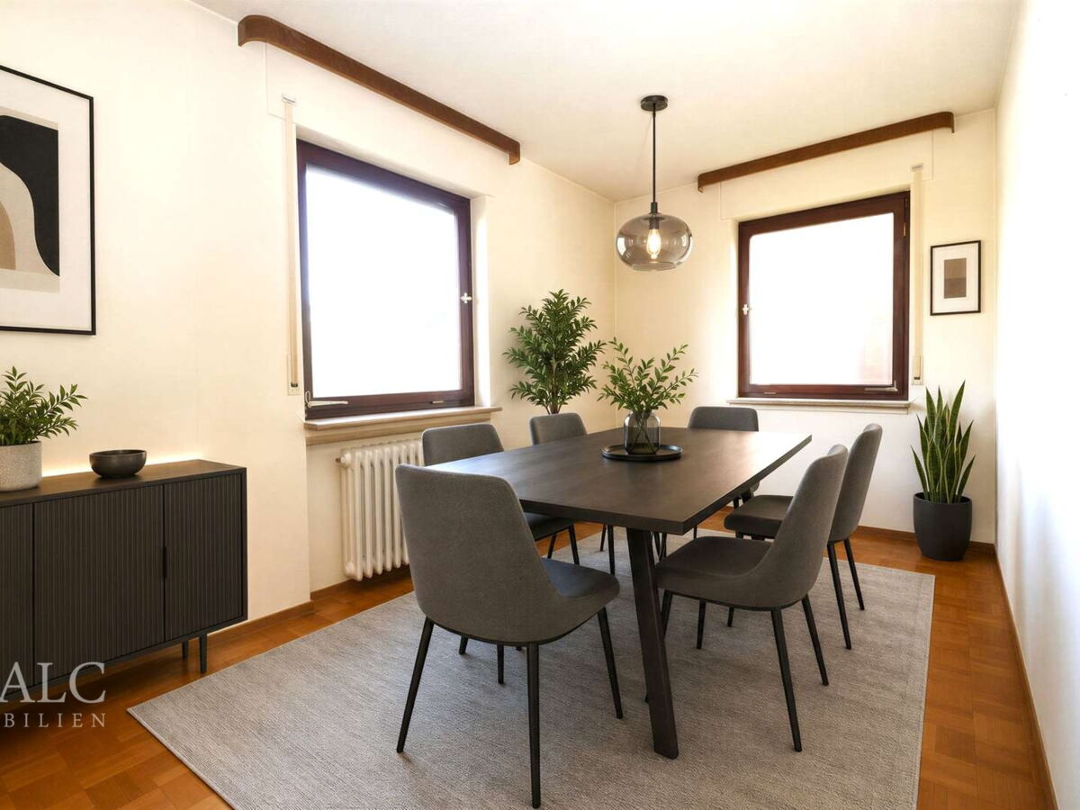 Esszimmer EG rechts (Vis.)