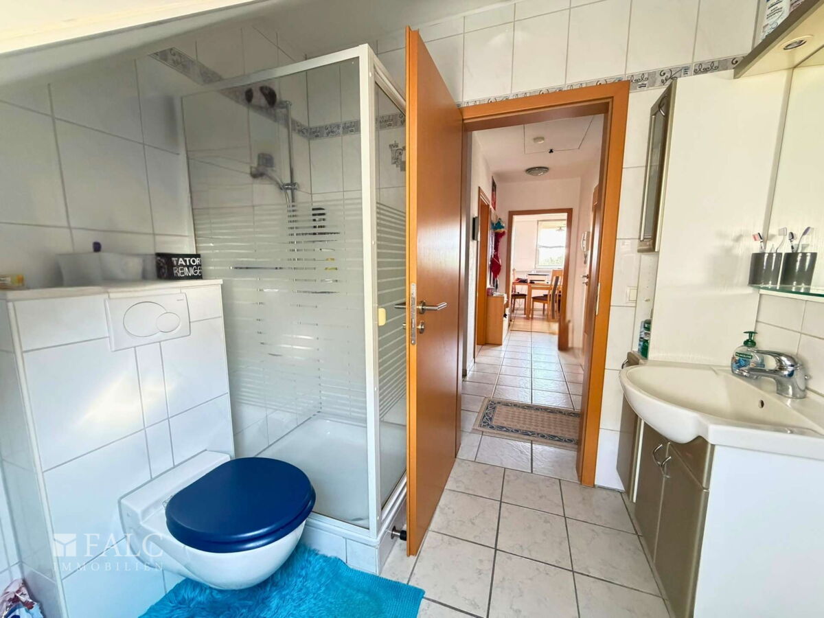 Badezimmer im Dachgeschoss