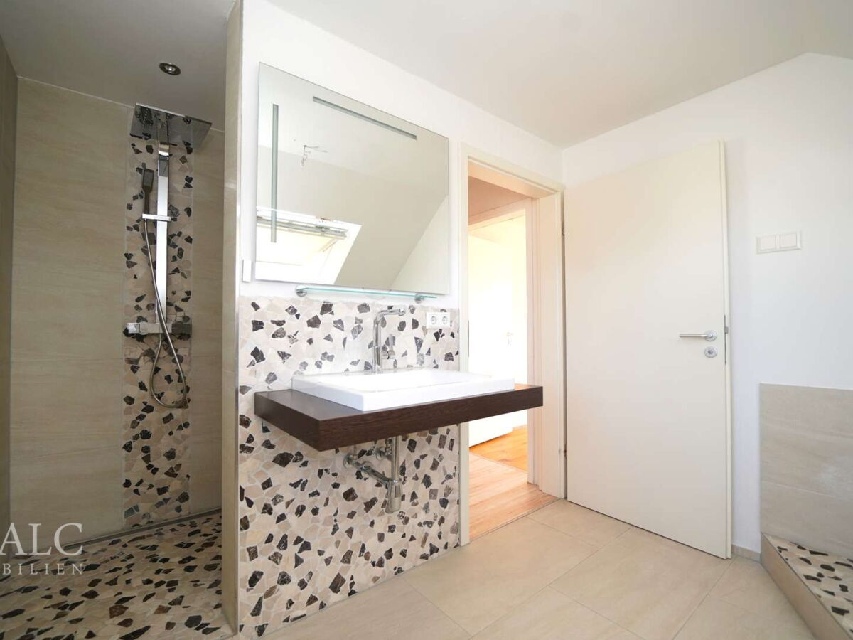 ... und Dusche