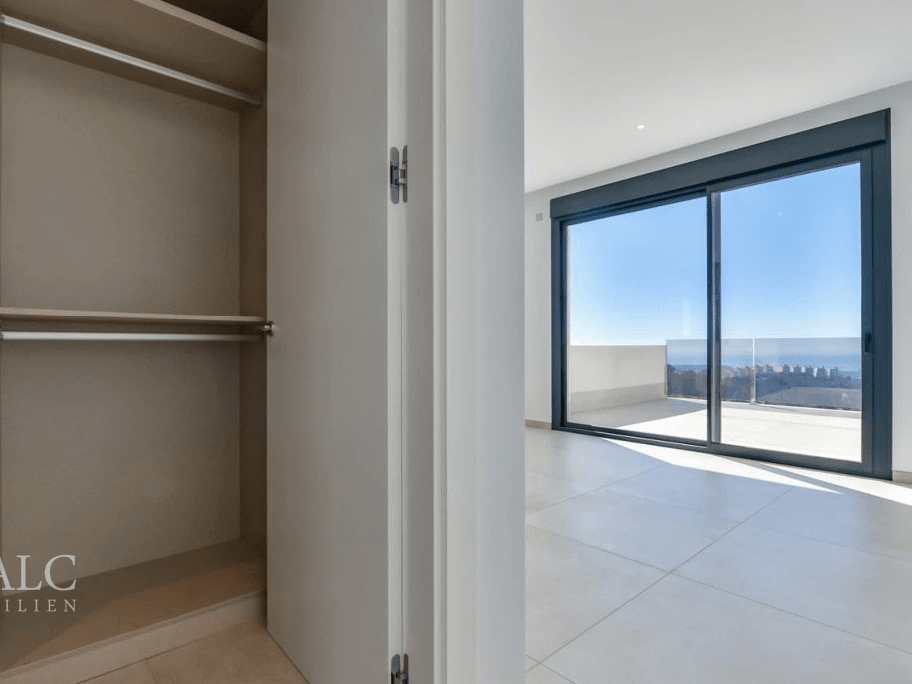 Schlafzimmer / Bedroom / Dormitorio