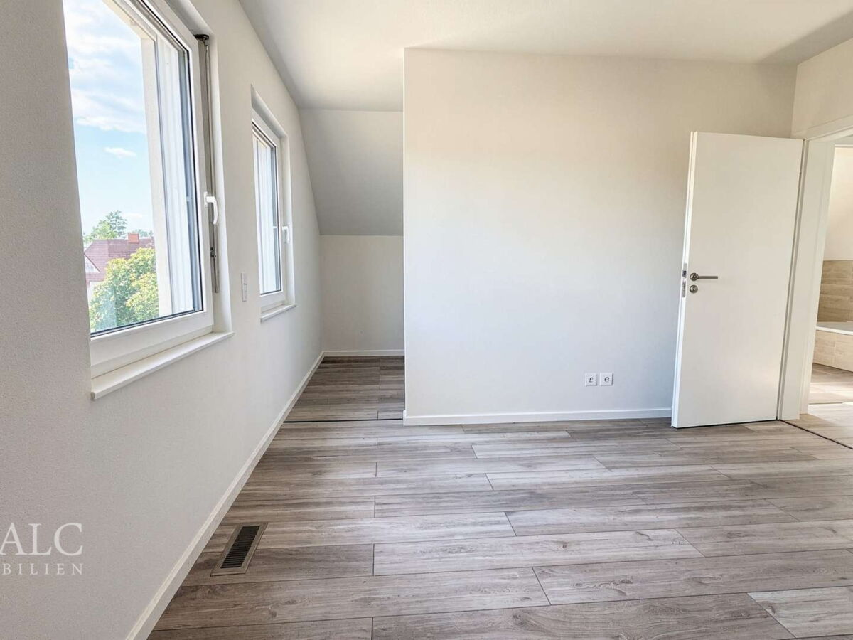 Master Bedroom DG