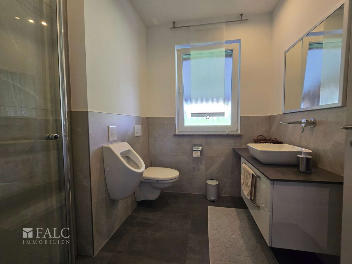 Badezimmer EG