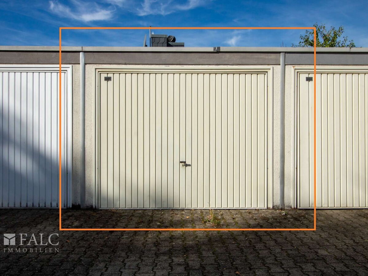 Garage auf Garagenhof