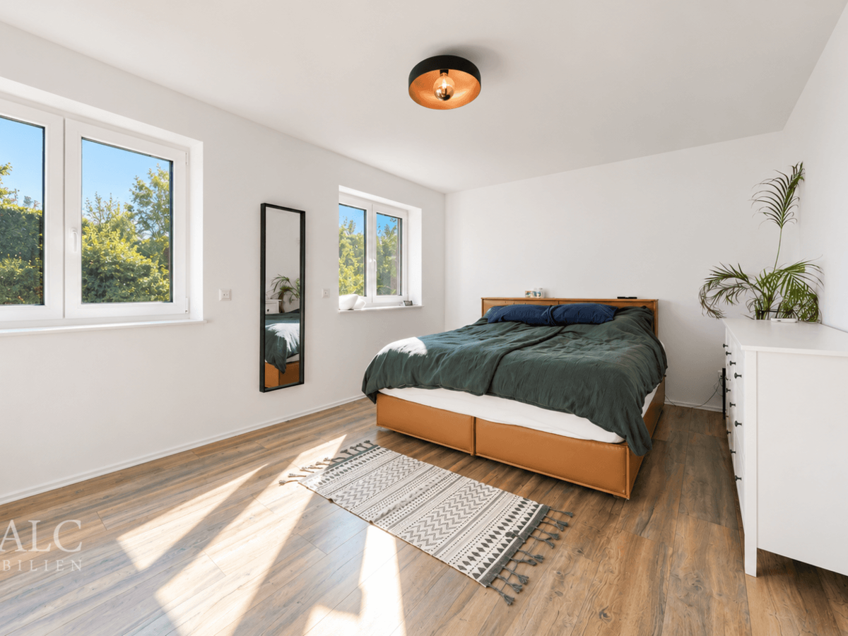 Schlafzimmer 1. OG 
