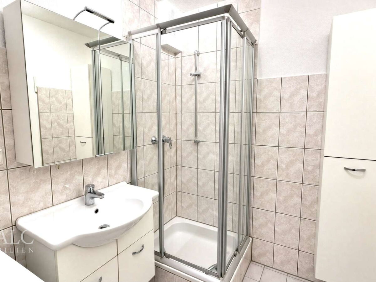 gepflegtes Badezimmer