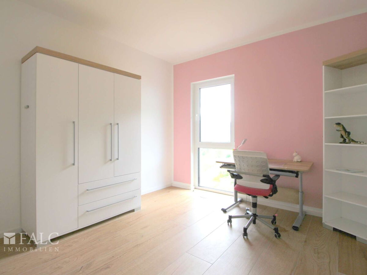 2. Zimmer EG