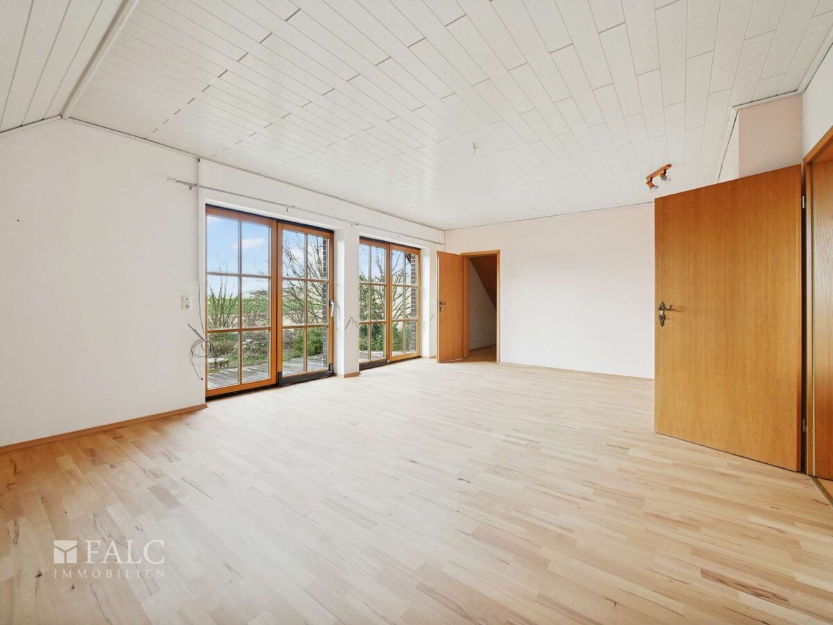 Elternschlafzimmer mit Balkon