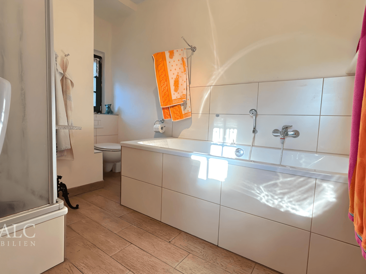 Badezimmer I OG 