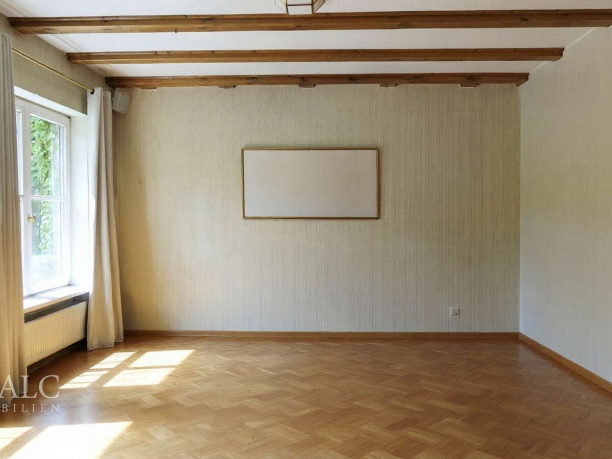 EG Wohnen rechtes Zimmer (virtuell bearbeitet)