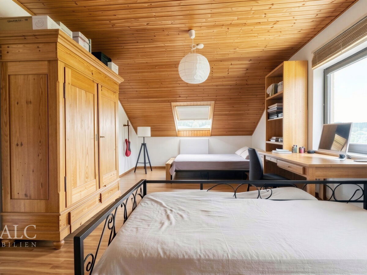 Schlafzimmer - DG